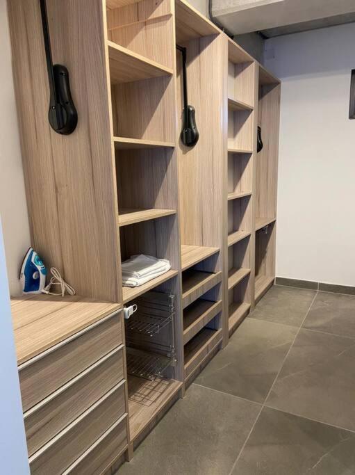 גואטמלה Moderno Apto Shift Zona 16, Cerca De Embajada Eeuu Y Explanada Cayala מראה חיצוני תמונה